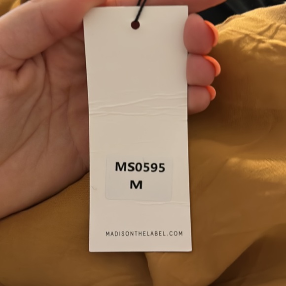 Charlotte Vest | Camel | Medium | New with Tags
Designer: Madison the Label - Picture 7 of 7